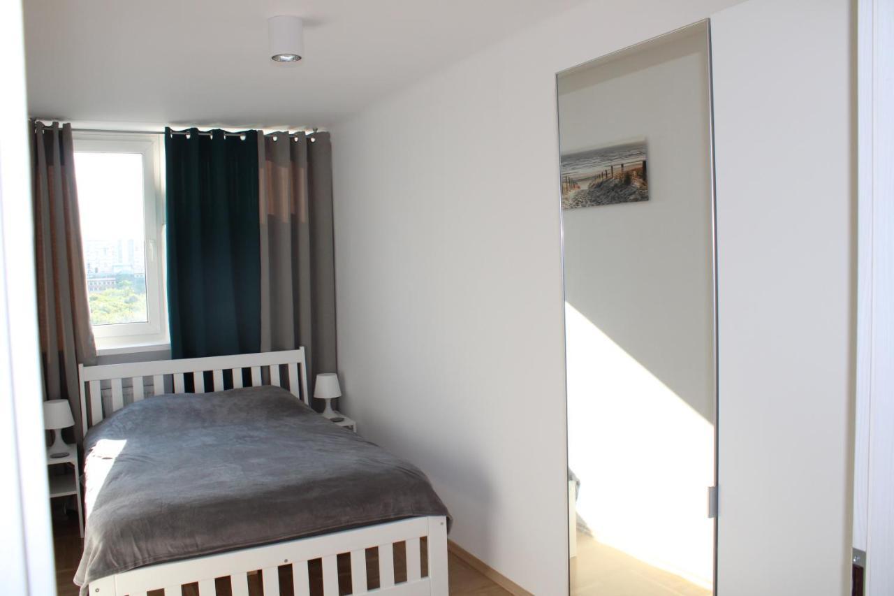 Strict Center Warsaw Comfortable Apartment, 10Th-Floor With Beautiful View On The Park And Skyscrapers, Free Wifi, Self Check-In/Out Экстерьер фото