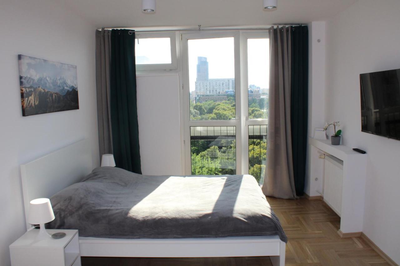 Strict Center Warsaw Comfortable Apartment, 10Th-Floor With Beautiful View On The Park And Skyscrapers, Free Wifi, Self Check-In/Out Экстерьер фото